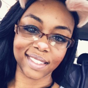 Meet your Posher, Deanna