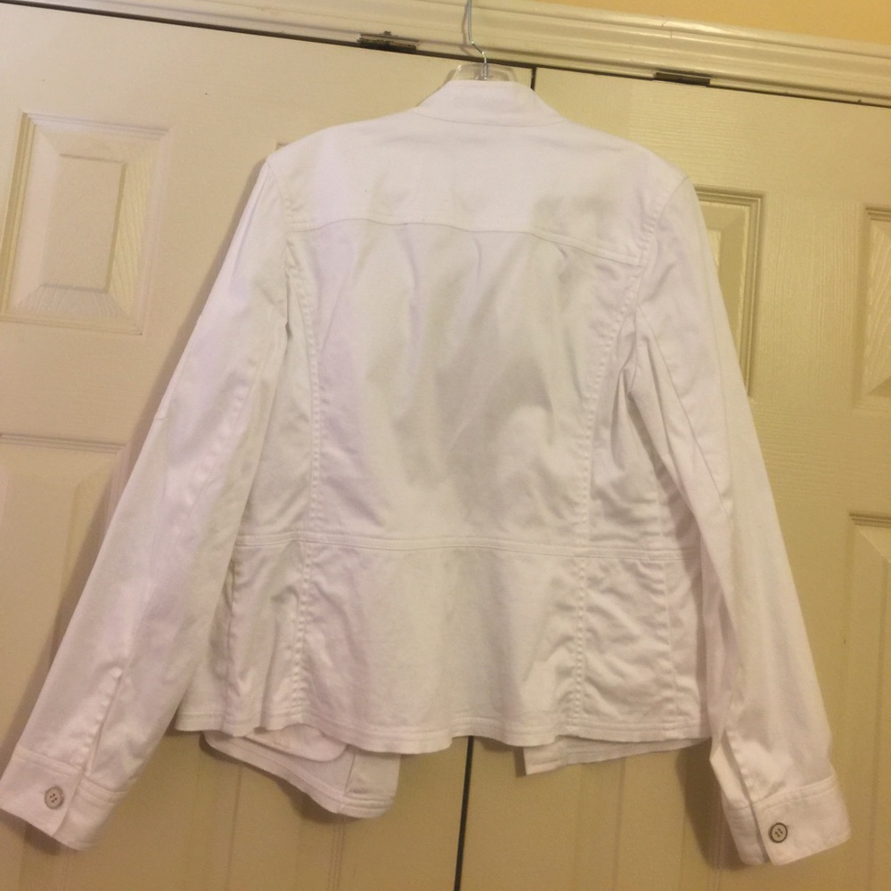 White Jacket - Picture 2 of 4