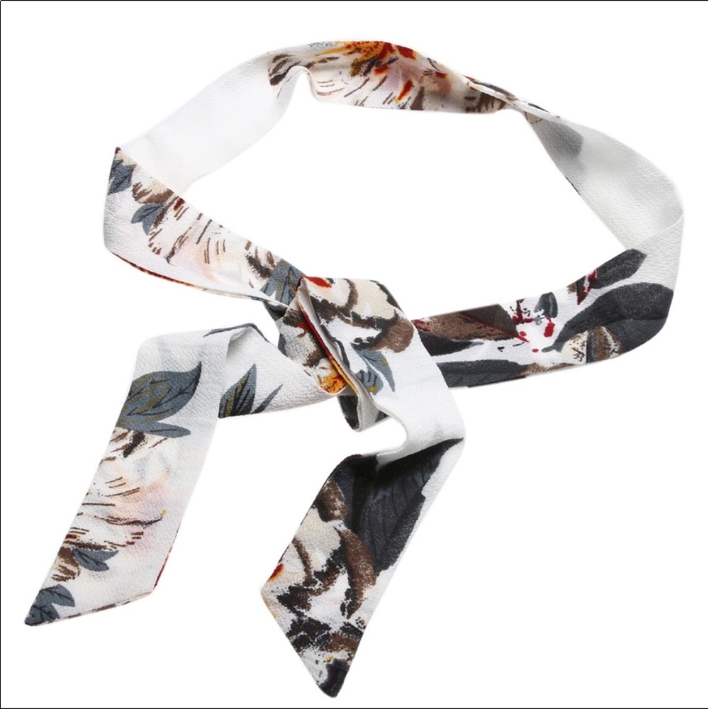 *RESTOCKED FLORAL OFF SHOULDER FLOWY BOHO CROP TOP - Picture 6 of 8