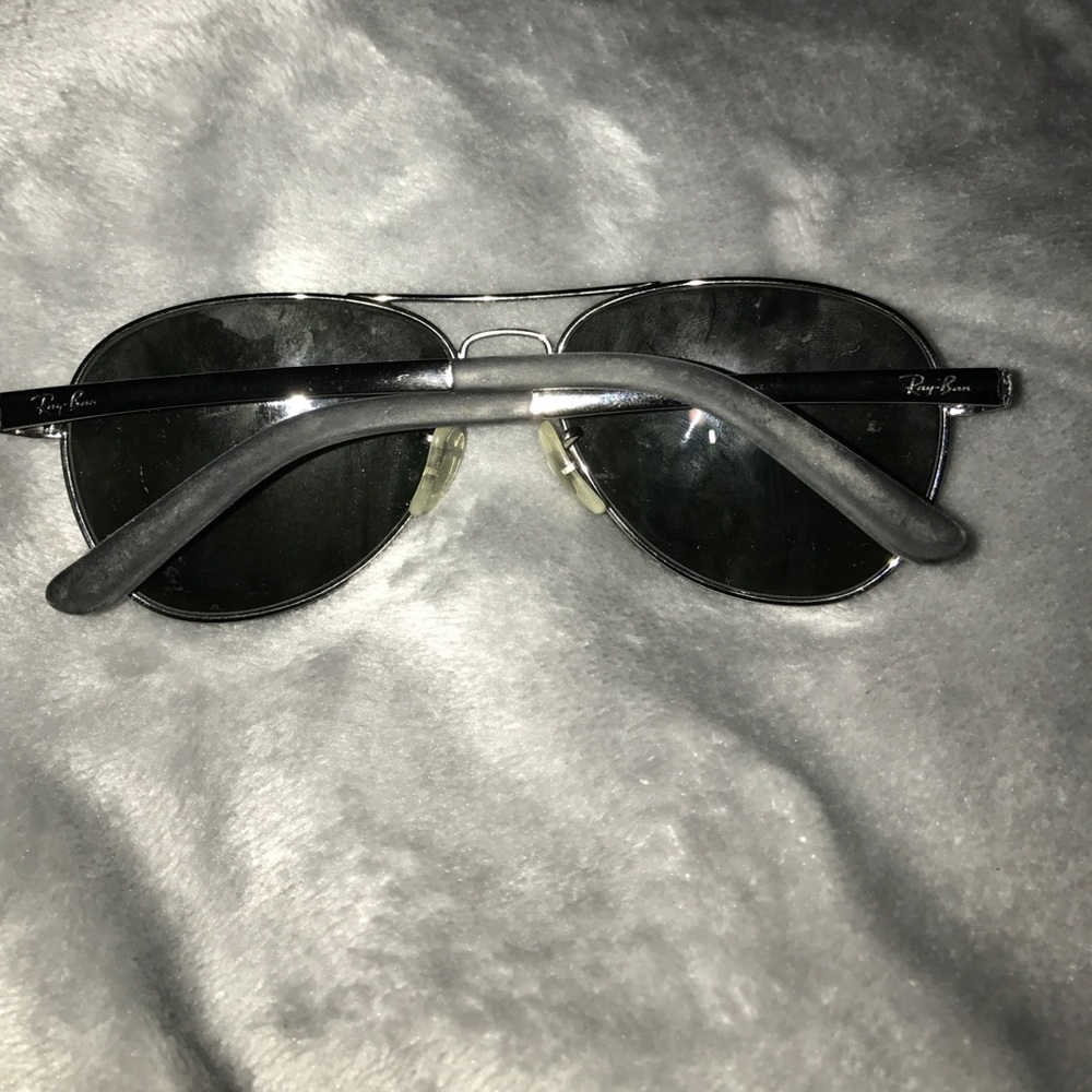 Ray-Ban sunglasses - Picture 3 of 6