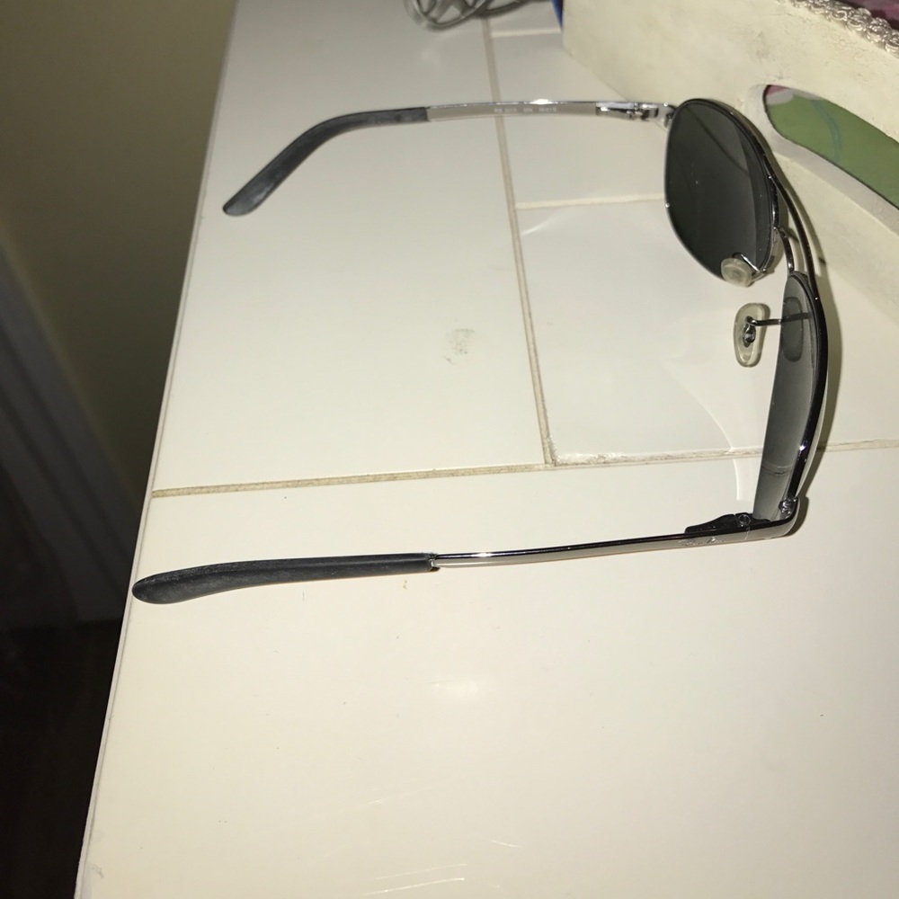Ray-Ban sunglasses - Picture 4 of 6