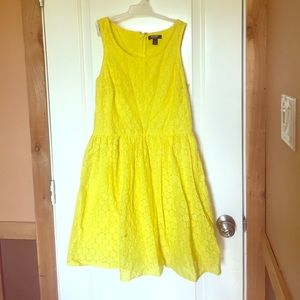 Old Navy yellow sundress ☀️☀️