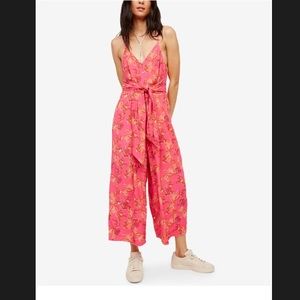 🔮sale!🔮🦋FREE PEOPLE 🌟 Floral Jumpsuit 🌸