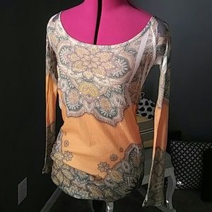 Boutique yellow and gray shirt