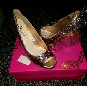 SPARKLY SIZE 8 HEELS