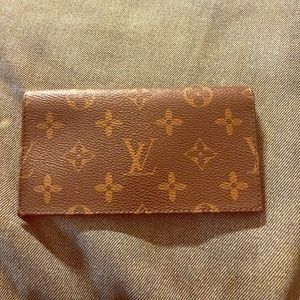 Checkbook wallet