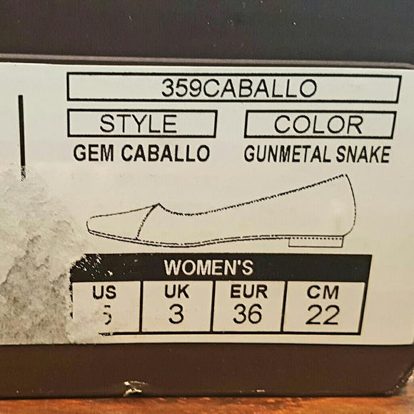 💚VIONIC 'GUNMETAL SNAKE' FLATS. SZ. 5 - Picture 5 of 5