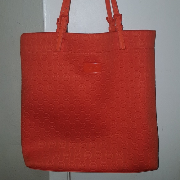 Orange MK purse - Picture 1 of 4
