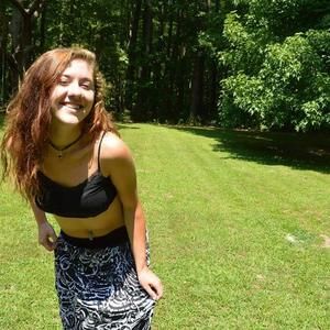 Meet your Posher, Abby