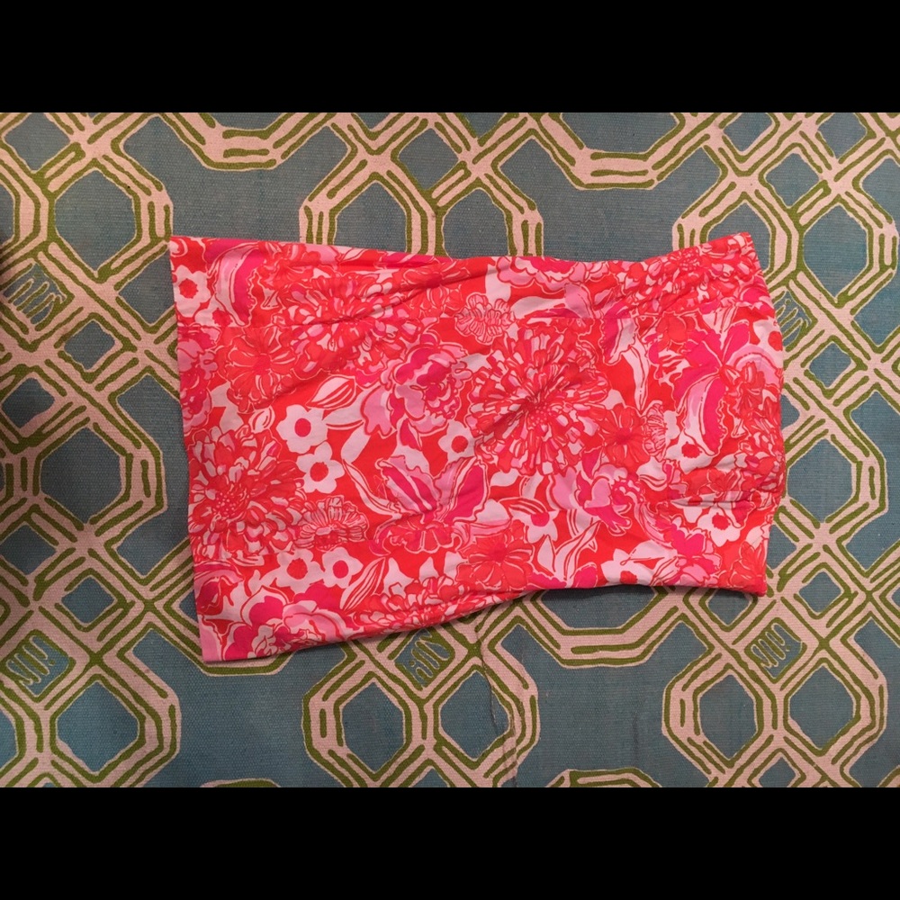 EUC Lilly Pulitzer dress size 8. Tie in the back.