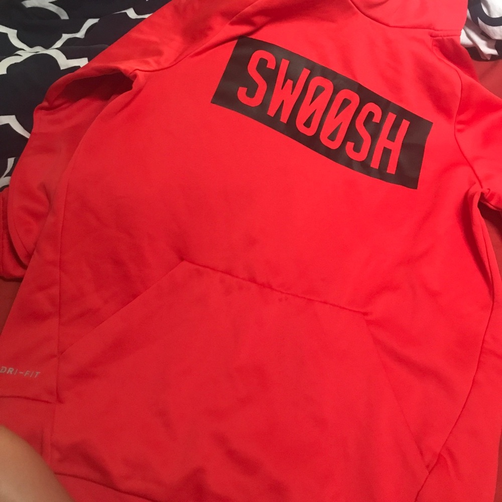 nike sweatshirt