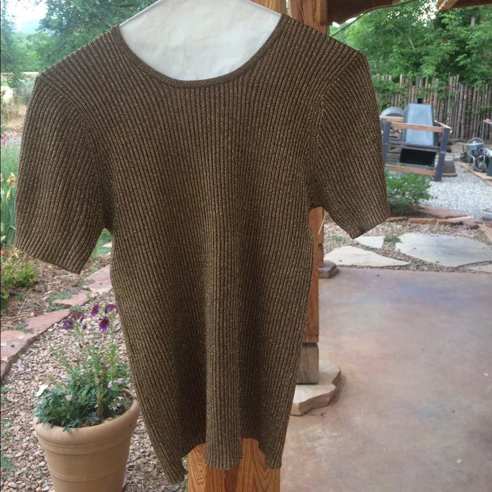 Kevo Sparkly Top