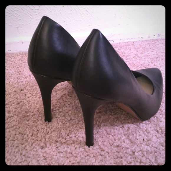 Matte black heels! Perfect condition! - Picture 2 of 3