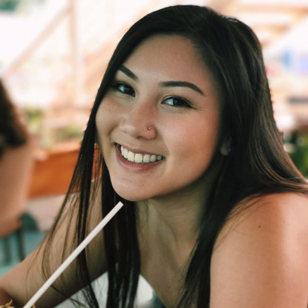 Meet your Posher, Dominique