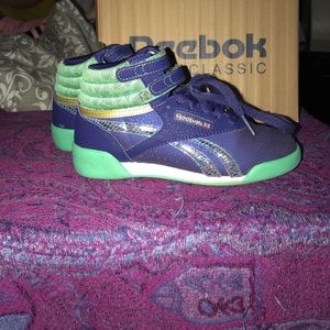 Classic beacon teal white gold reebok