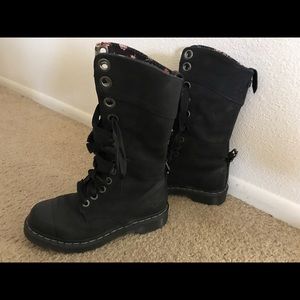 Dr. Martens Triumph 1914 W Boot Black leather