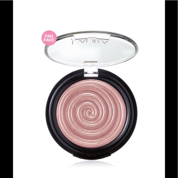 Laura Geller Other - Laura Geller Baked Gelato Swirl Illuminator-BNIB!!