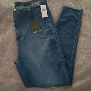 Super skinny jeans