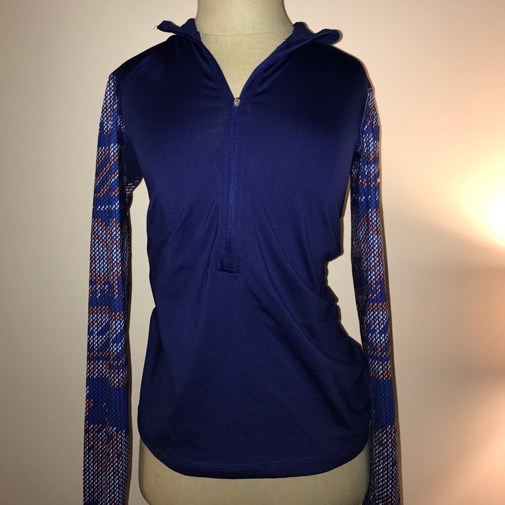 Tight Fit Nike Sweatshirt