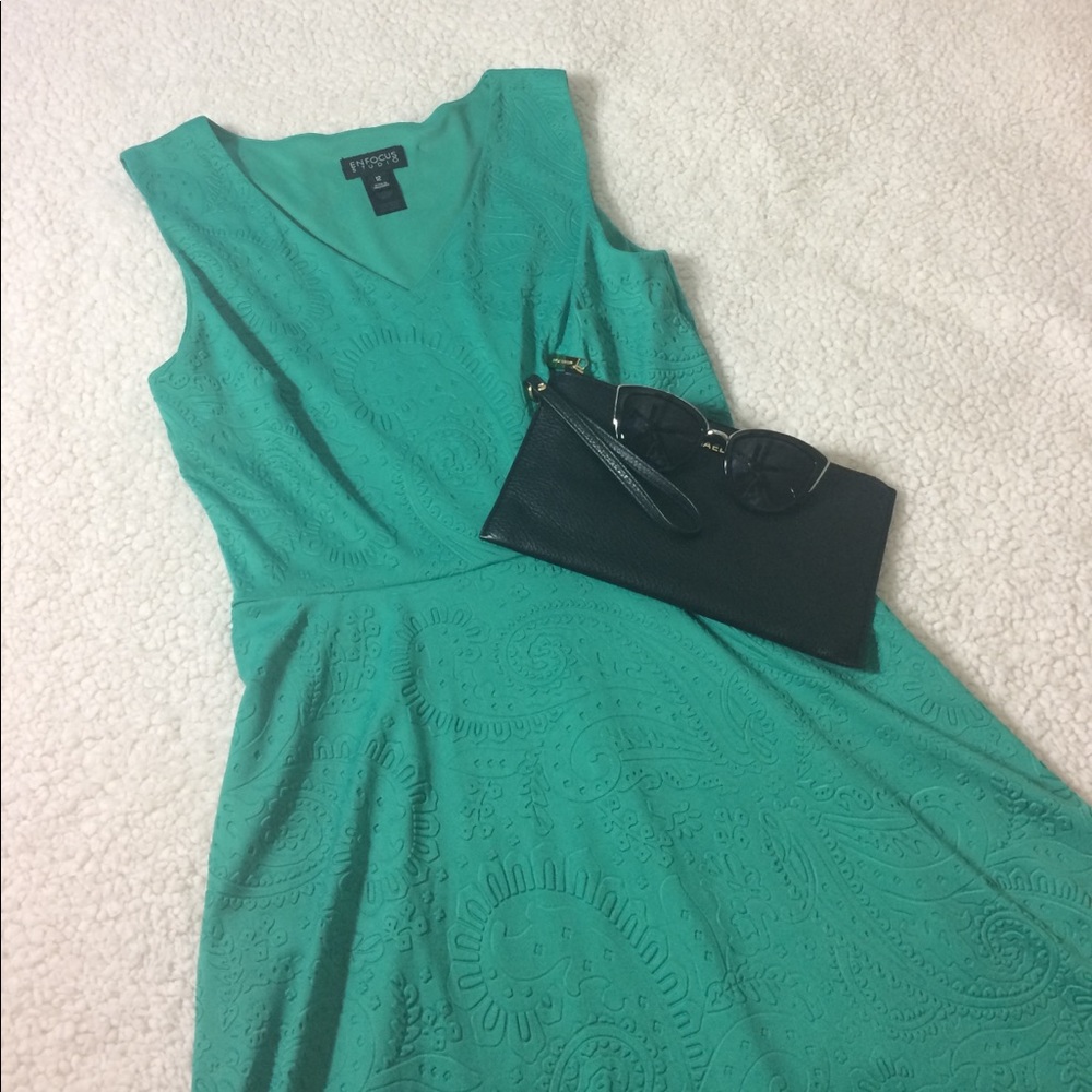 Cute patterned Green dress Fit & Flare EUC Sz 12