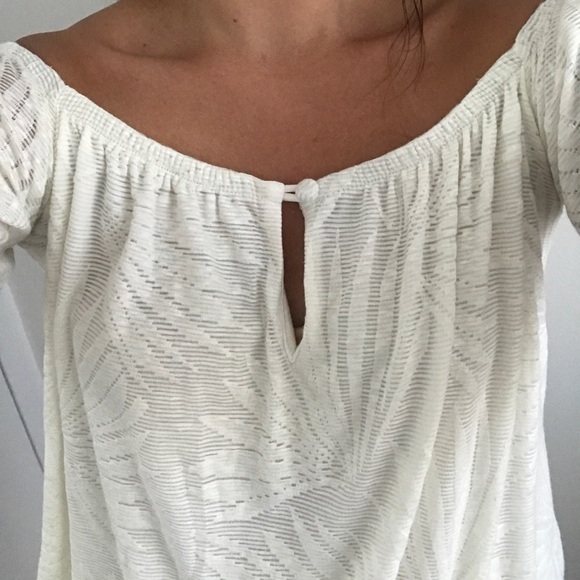 NWT ivory patterned off the shoulder blouse - Picture 2 of 5