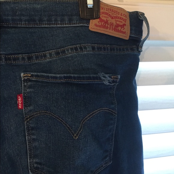 Jeans - Picture 3 of 4