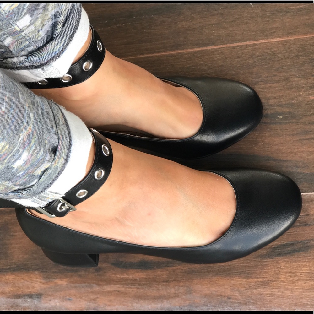 Ankle Wrap Chunky Heel Mary Jane Pump - Picture 5 of 6