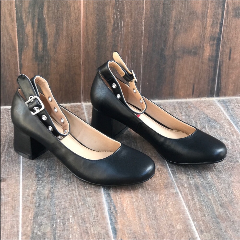 Ankle Wrap Chunky Heel Mary Jane Pump - Picture 2 of 6