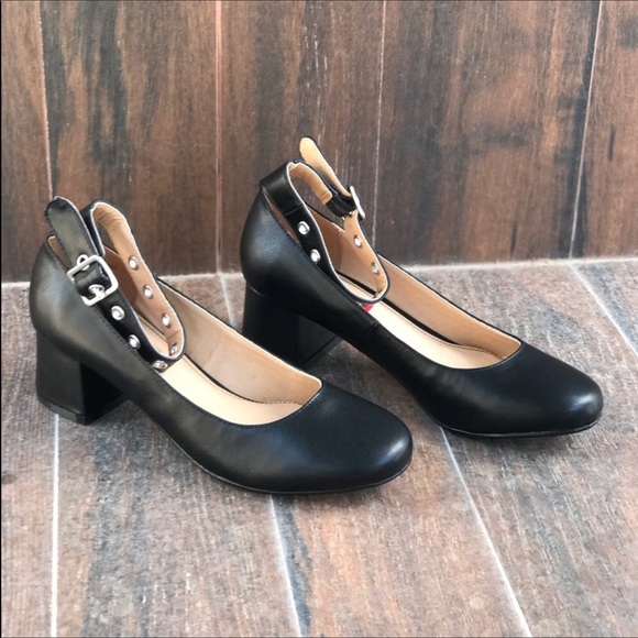 Ankle Wrap Chunky Heel Mary Jane Pump - Picture 2 of 6