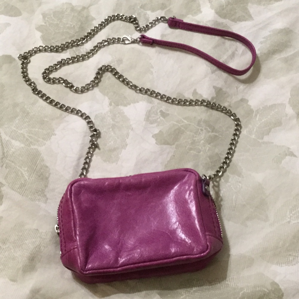 HOBO  CROSSBODY WRISTLET SO FUN AND FUNCTIONAL