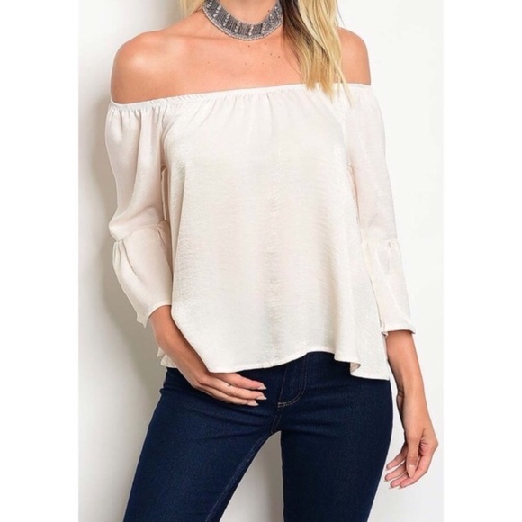 The Chic Petunia off the shoulder blouse S m L - Picture 3 of 6