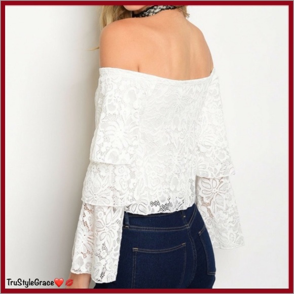 ♥️ Beautiful Lace Ruffled Off Shoulder Top - Picture 3 of 4