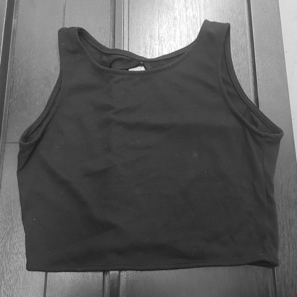 Sleevless Open Back Top