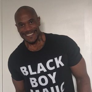 Meet your Posher, Theo