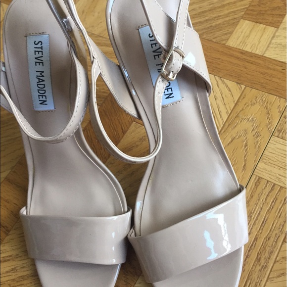 Steve Madden sandals - Picture 2 of 4