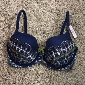 Body by Victoria Victoria's Secret bra