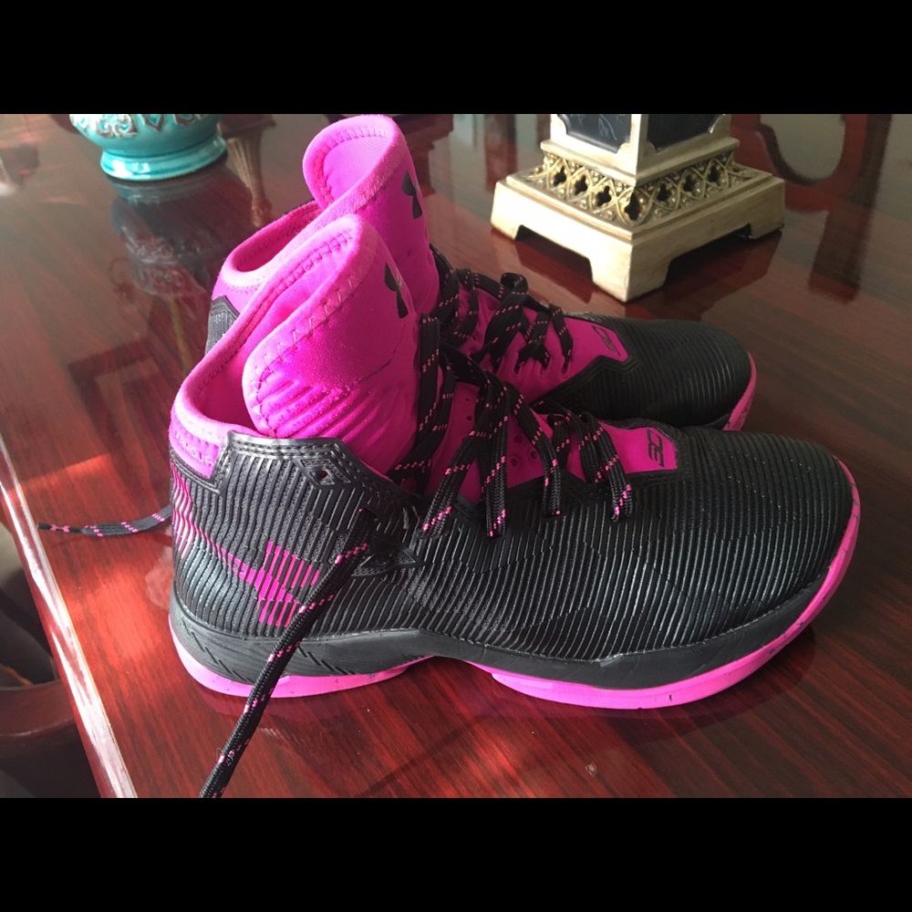 Curry shoes