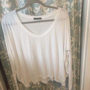 BRANDY MELVILLE WHITE LONG SLEEVE