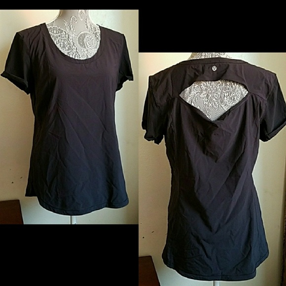 lululemon athletica Tops - Lululemon athletica short sleeve top