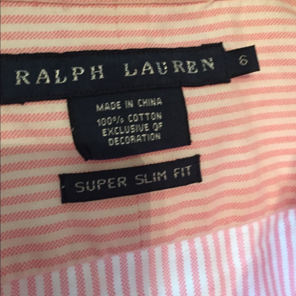 Button down - Picture 3 of 4