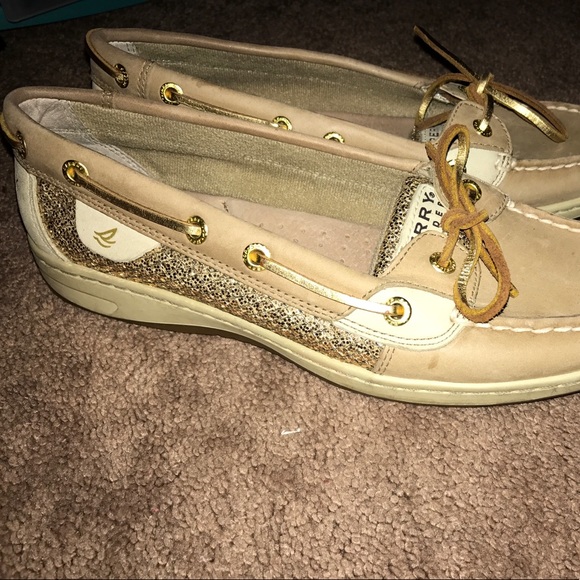 Sperry's - Picture 3 of 4