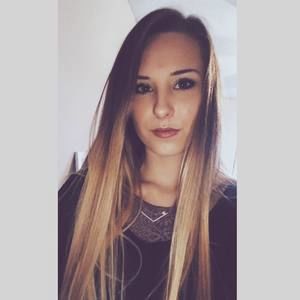 Meet your Posher, Courtney