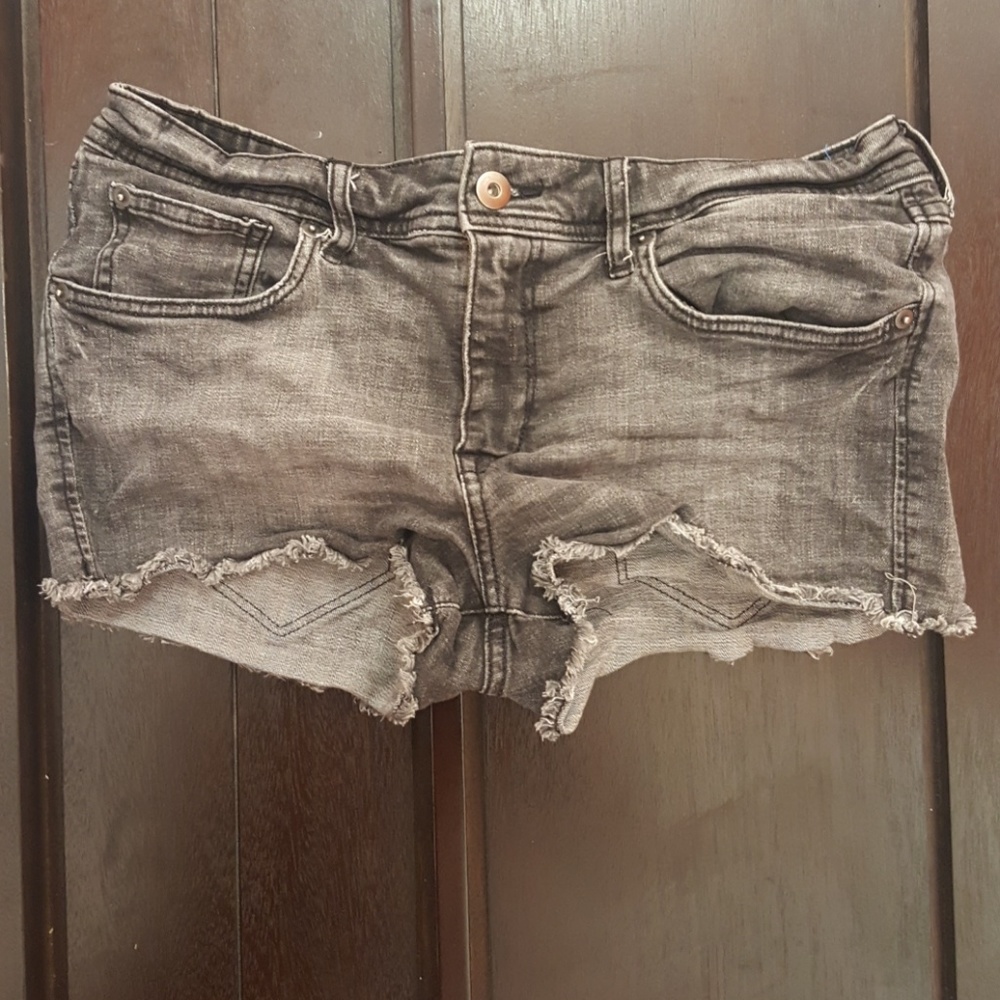 Black Faded Washed Short