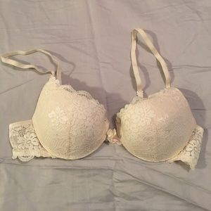 Victoria's Secret Angel's Lace Bra - 34A