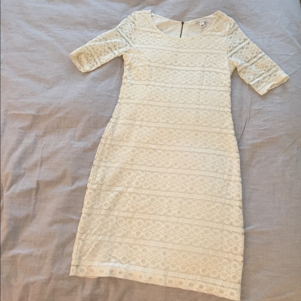 BR white lace dress