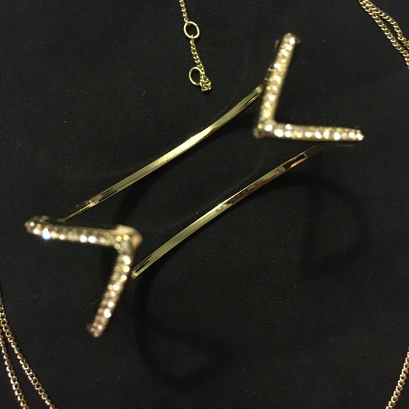 UNWORN Necklace and Bracelet Set - Picture 3 of 3