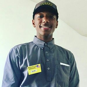 Meet your Posher, Elijah