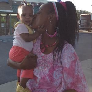 Meet your Posher, Debra