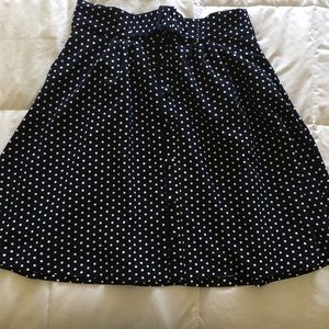 Navy Polka Dot Skirt ⚪️🔵