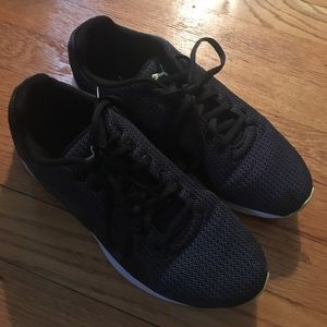 Puma Soft Foam Trainers: Like New!